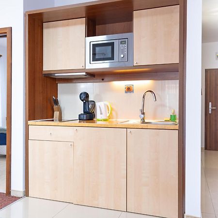 Family & Friends Apartment Велика Ломниця Екстер'єр фото