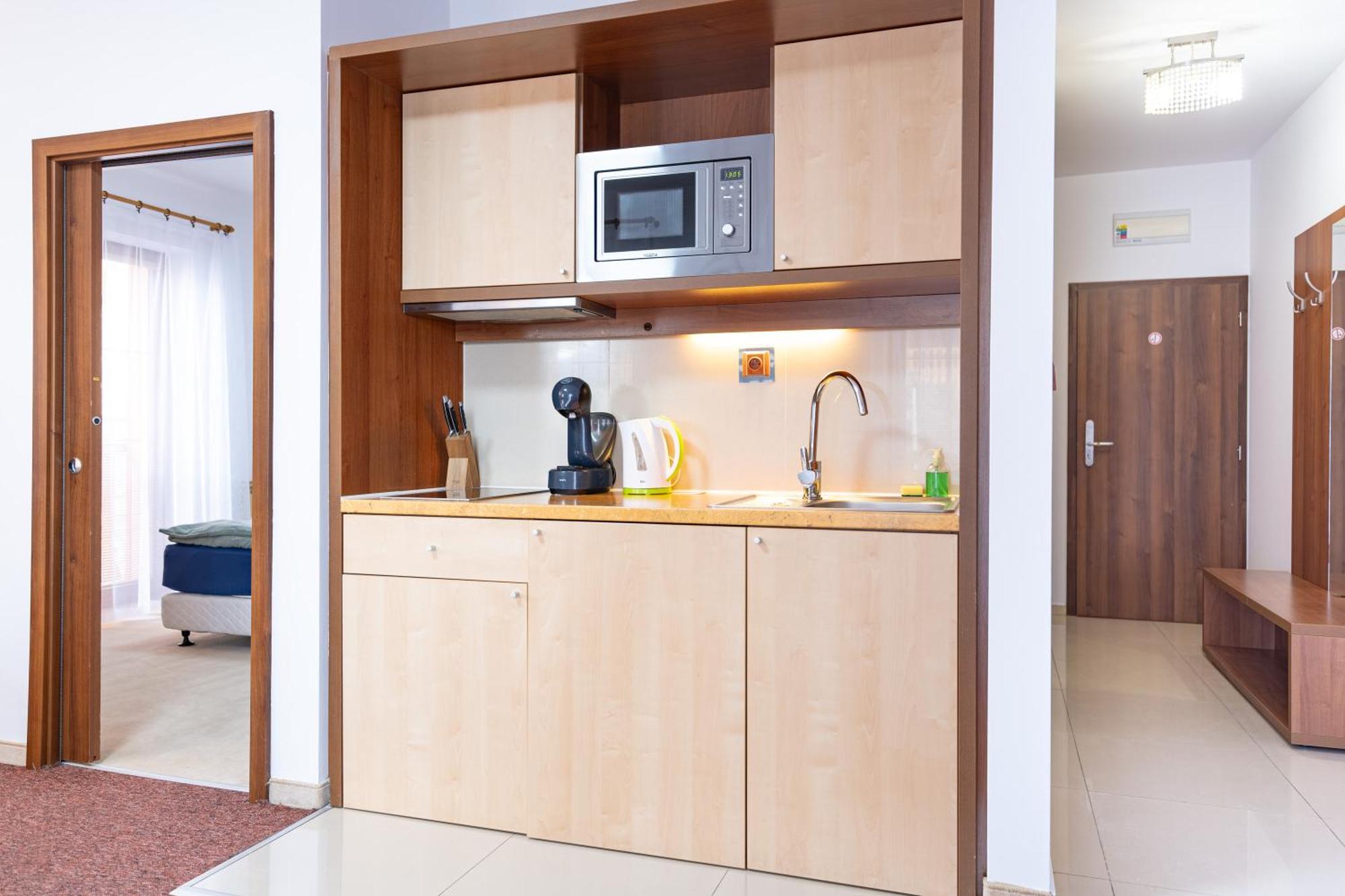 Family & Friends Apartment Велика Ломниця Екстер'єр фото